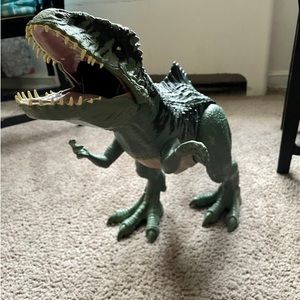 Jurassic World Strike N Roar Giganotosaurus Dinosaur Action Figure…